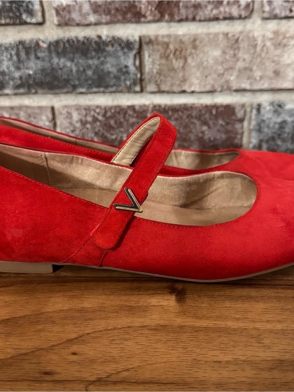 Vionic Red Suede Mary Jane Flats Women’s Size 8.5 Dorothy Costume Shoes - Picture 6 of 9